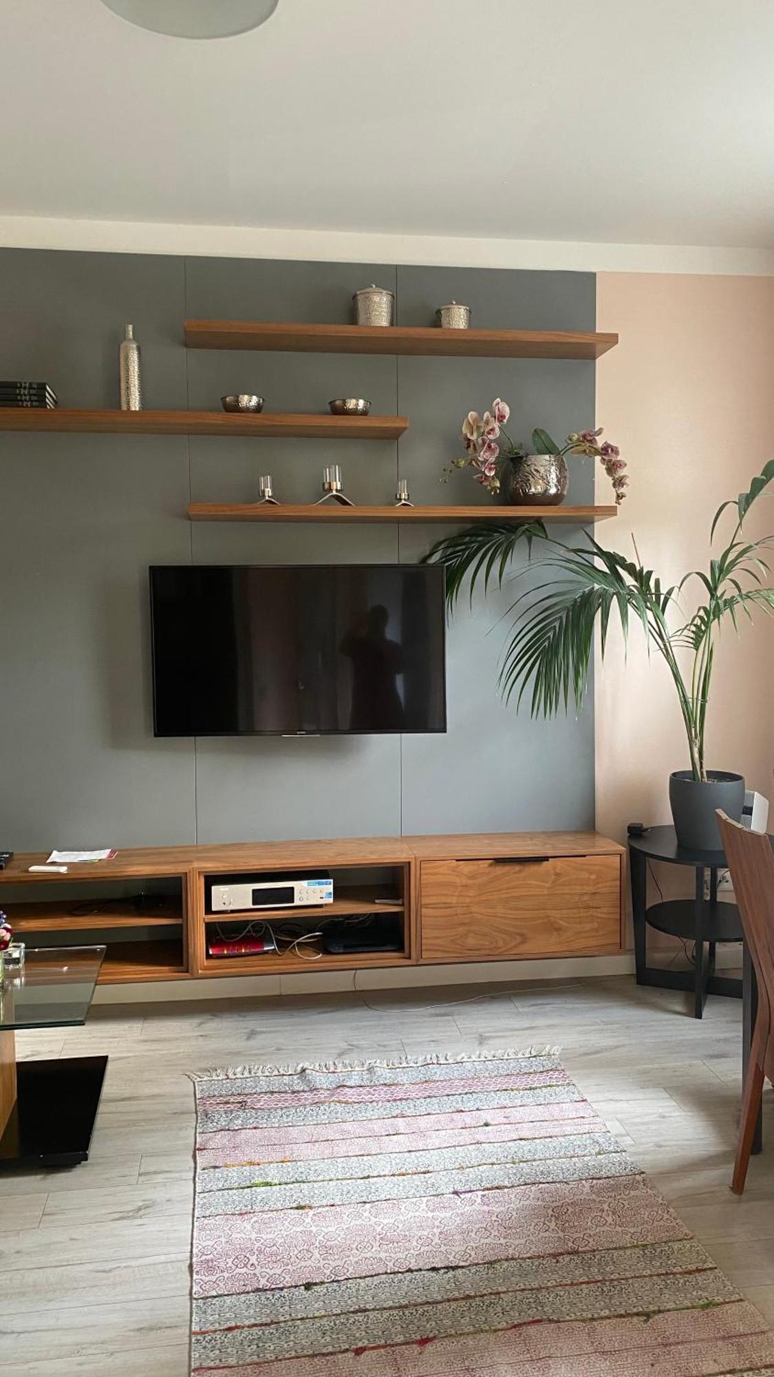 Komfortables Zentral Gelegen Apartment *